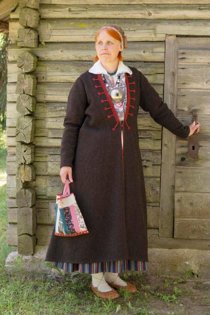 Inna Raud wearing Vändra parish national costume, made by herself